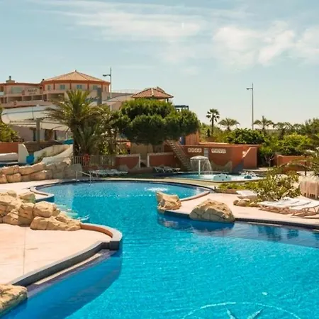 Le Lagon Rose Siblu Le Mar Estang Canet-en-roussillon, 2 Rooms, 2 Bathrooms, 2 Tv, Free Wifi, Sheets & Towels Included, At 5 Mn Walk Campsite Canet-en-Roussillon