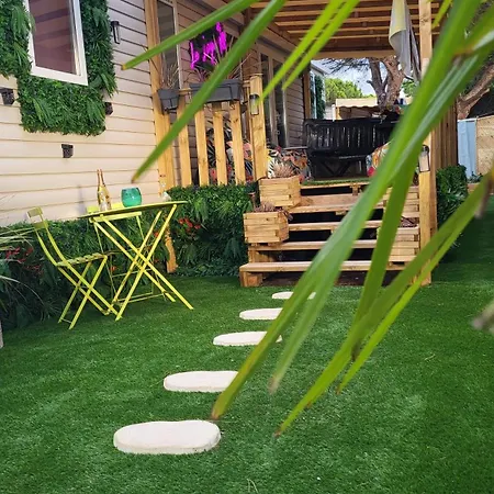 Le Lagon Rose Siblu Le Mar Estang Canet-en-roussillon, 2 Rooms, 2 Bathrooms, 2 Tv, Free Wifi, Sheets & Towels Included, At 5 Mn Walk